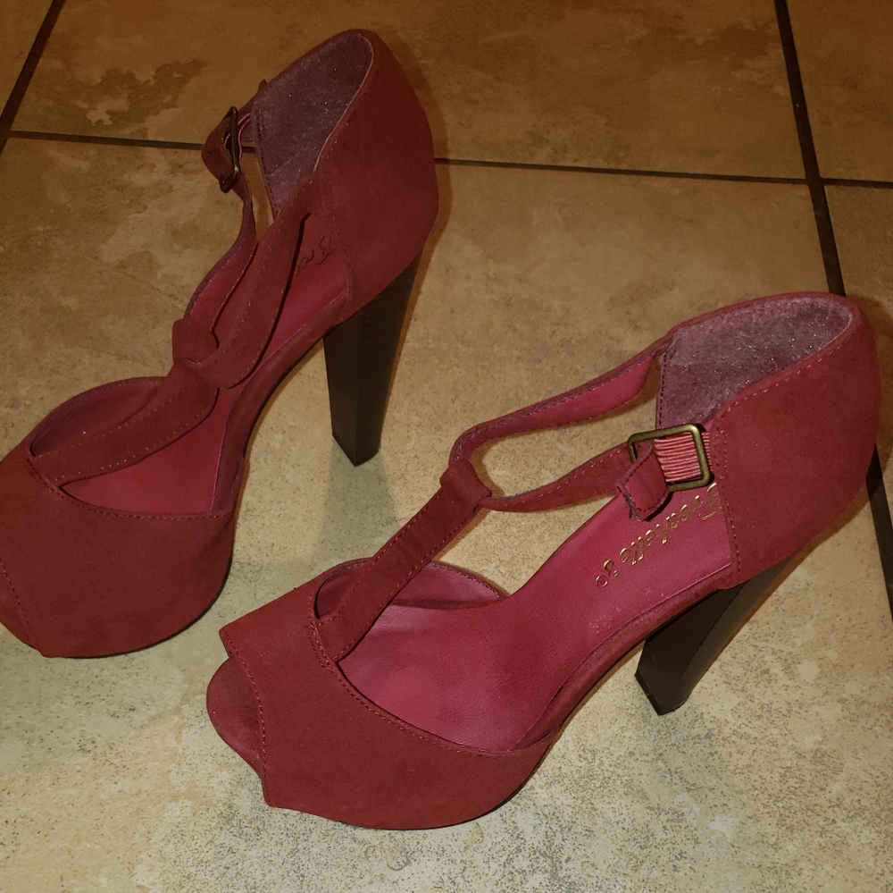 Open toe heels